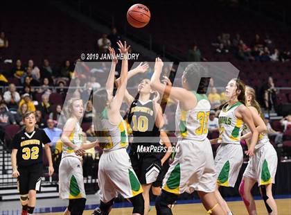 Thumbnail 2 in Eureka vs. Mineral County (NIAA 1A Final) photogallery.