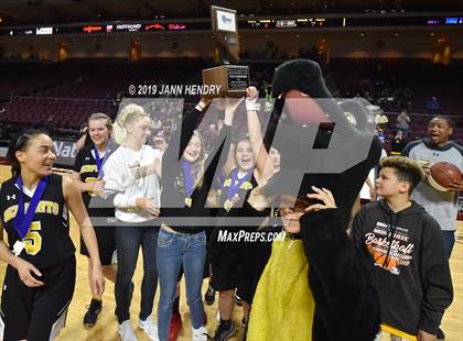 Thumbnail 3 in Eureka vs. Mineral County (NIAA 1A Final) photogallery.