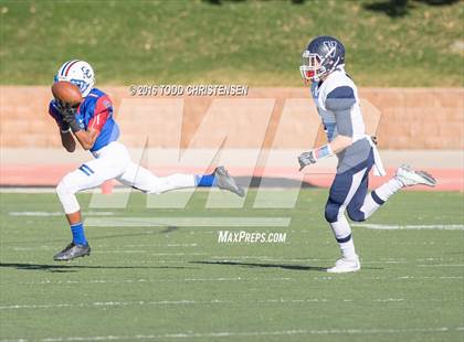 Thumbnail 2 in Valor Christian vs Cherry Creek (CHSAA 5A Semifinal) photogallery.