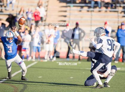 Thumbnail 1 in Valor Christian vs Cherry Creek (CHSAA 5A Semifinal) photogallery.