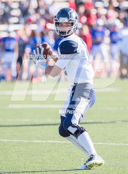 Thumbnail 1 in Valor Christian vs Cherry Creek (CHSAA 5A Semifinal) photogallery.