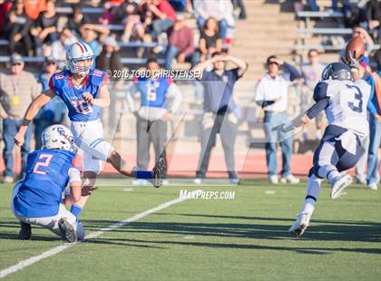 Thumbnail 2 in Valor Christian vs Cherry Creek (CHSAA 5A Semifinal) photogallery.