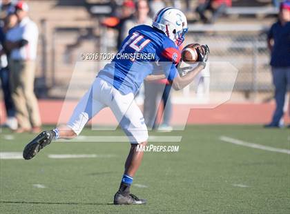 Thumbnail 1 in Valor Christian vs Cherry Creek (CHSAA 5A Semifinal) photogallery.