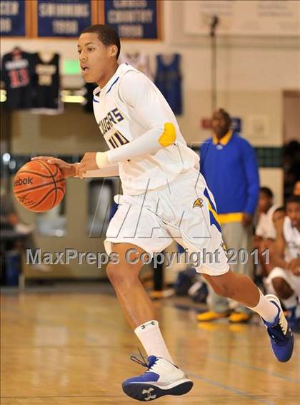 Thumbnail 3 in Capistrano Valley vs. Crenshaw (MaxPreps Holiday Classic) photogallery.