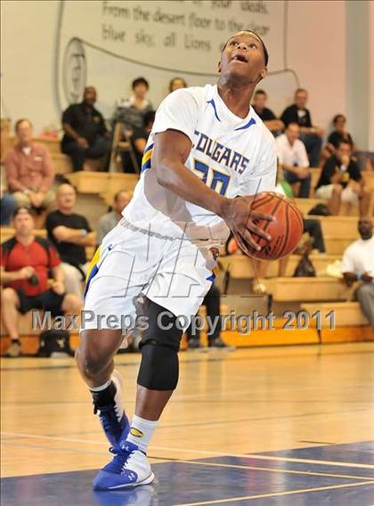 Thumbnail 3 in Capistrano Valley vs. Crenshaw (MaxPreps Holiday Classic) photogallery.