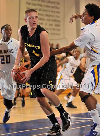 Thumbnail 3 in Capistrano Valley vs. Crenshaw (MaxPreps Holiday Classic) photogallery.