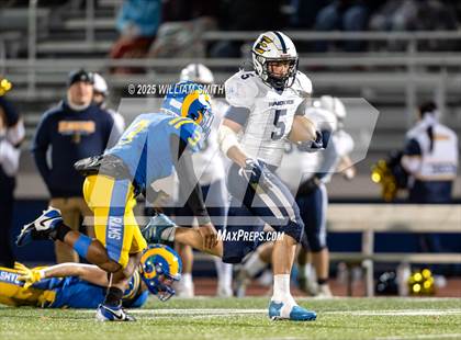 Thumbnail 3 in Kennard-Dale vs Eastern Lebanon County (PIAA District 3 Class 4A Round 1) photogallery.