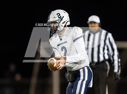 Thumbnail 2 in Kennard-Dale vs Eastern Lebanon County (PIAA District 3 Class 4A Round 1) photogallery.