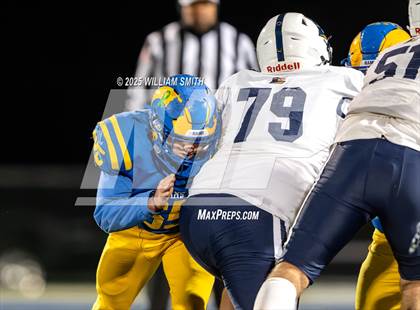 Thumbnail 1 in Kennard-Dale vs Eastern Lebanon County (PIAA District 3 Class 4A Round 1) photogallery.