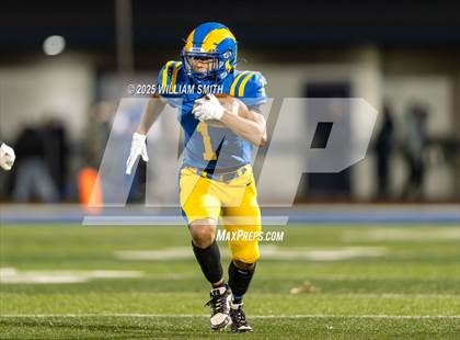 Thumbnail 2 in Kennard-Dale vs Eastern Lebanon County (PIAA District 3 Class 4A Round 1) photogallery.