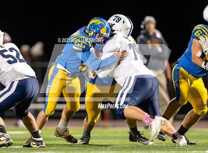 Thumbnail 1 in Kennard-Dale vs Eastern Lebanon County (PIAA District 3 Class 4A Round 1) photogallery.