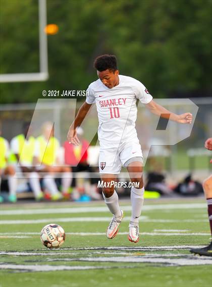 Thumbnail 3 in Grand Forks Central vs Shanley photogallery.