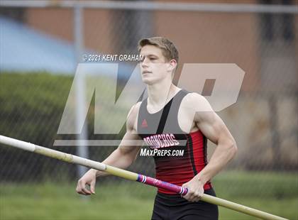 Thumbnail 3 in Kent Graham Noblesville Relays photogallery.