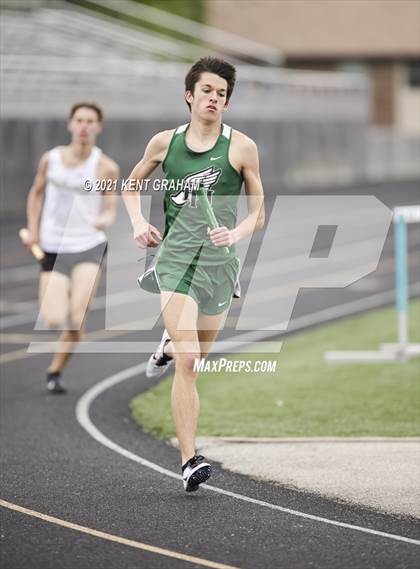 Thumbnail 1 in Kent Graham Noblesville Relays photogallery.