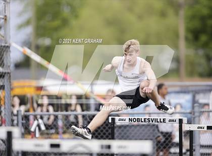 Thumbnail 3 in Kent Graham Noblesville Relays photogallery.