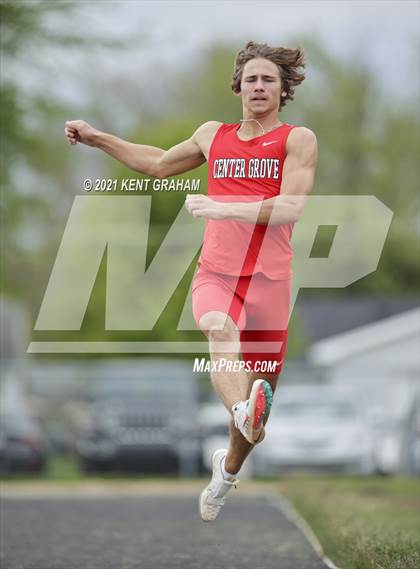 Thumbnail 2 in Kent Graham Noblesville Relays photogallery.