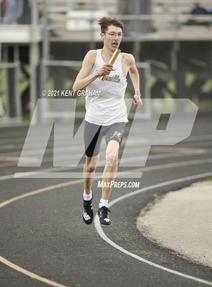 Thumbnail 2 in Kent Graham Noblesville Relays photogallery.