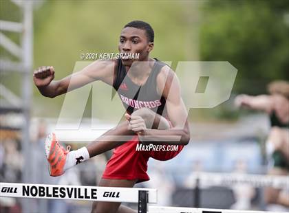 Thumbnail 3 in Kent Graham Noblesville Relays photogallery.