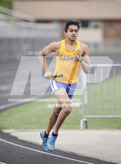 Thumbnail 3 in Kent Graham Noblesville Relays photogallery.