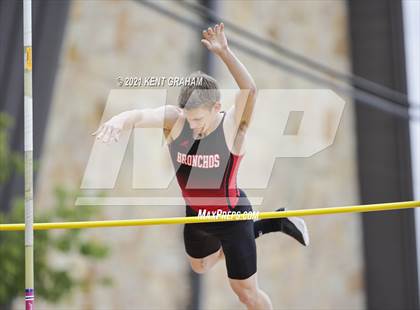 Thumbnail 1 in Kent Graham Noblesville Relays photogallery.