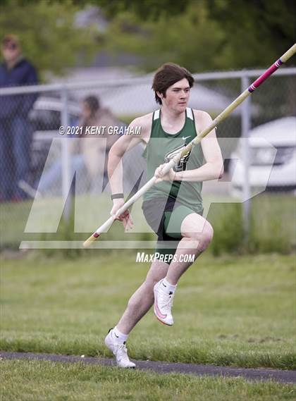 Thumbnail 2 in Kent Graham Noblesville Relays photogallery.