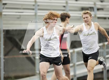 Thumbnail 2 in Kent Graham Noblesville Relays photogallery.