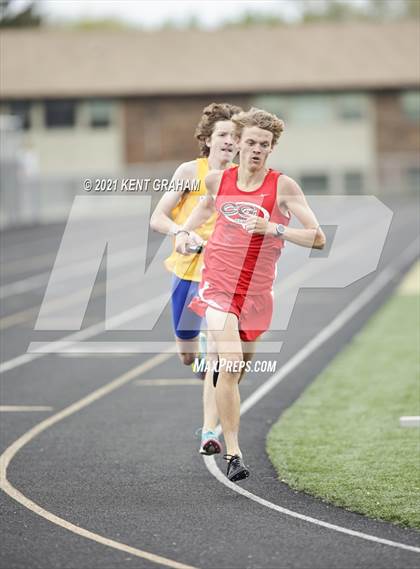 Thumbnail 1 in Kent Graham Noblesville Relays photogallery.