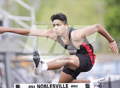 Thumbnail 1 in Kent Graham Noblesville Relays photogallery.