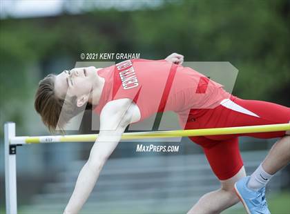 Thumbnail 2 in Kent Graham Noblesville Relays photogallery.