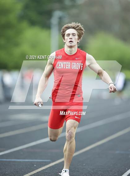 Thumbnail 2 in Kent Graham Noblesville Relays photogallery.