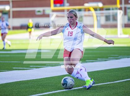 Thumbnail 3 in Lumberton vs. East Chambers (UIL 4A Soccer Region 3 & 4 Regional Quarters) photogallery.