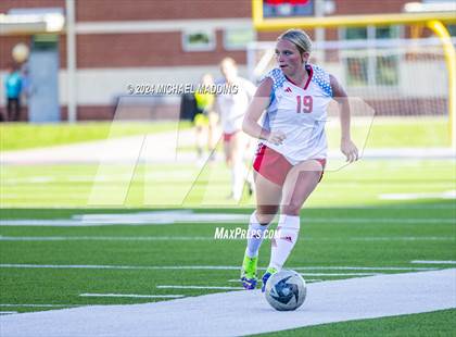 Thumbnail 1 in Lumberton vs. East Chambers (UIL 4A Soccer Region 3 & 4 Regional Quarters) photogallery.