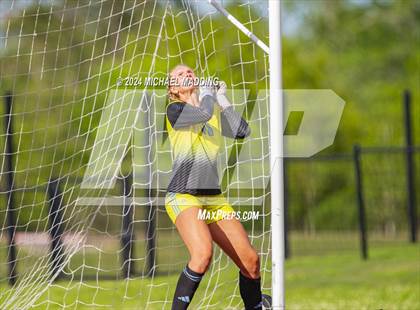 Thumbnail 2 in Lumberton vs. East Chambers (UIL 4A Soccer Region 3 & 4 Regional Quarters) photogallery.