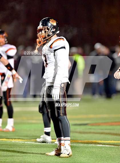 Thumbnail 2 in  Ridgefield @ Shelton (CIAC Class LL Semifinal) photogallery.