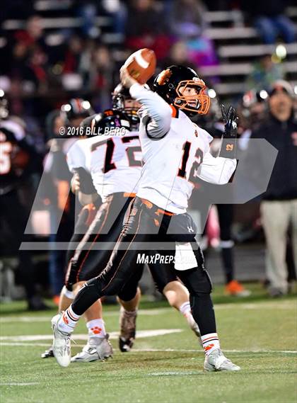Thumbnail 2 in  Ridgefield @ Shelton (CIAC Class LL Semifinal) photogallery.