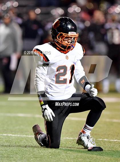 Thumbnail 1 in  Ridgefield @ Shelton (CIAC Class LL Semifinal) photogallery.