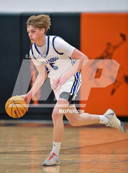 Thumbnail 3 in Smith Valley vs. Pyramid Lake (NIAA 1A West Championship) photogallery.