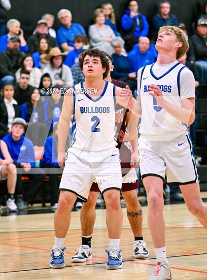 Thumbnail 2 in Smith Valley vs. Pyramid Lake (NIAA 1A West Championship) photogallery.