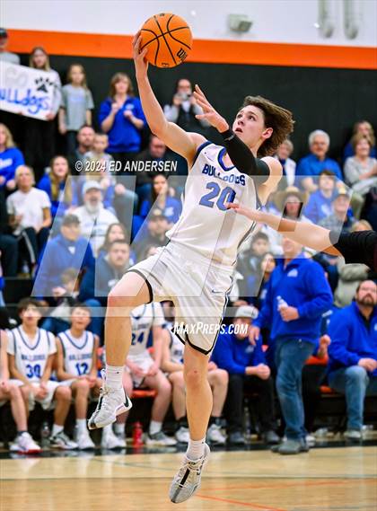 Thumbnail 2 in Smith Valley vs. Pyramid Lake (NIAA 1A West Championship) photogallery.