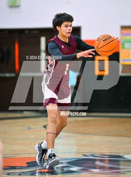 Thumbnail 2 in Smith Valley vs. Pyramid Lake (NIAA 1A West Championship) photogallery.