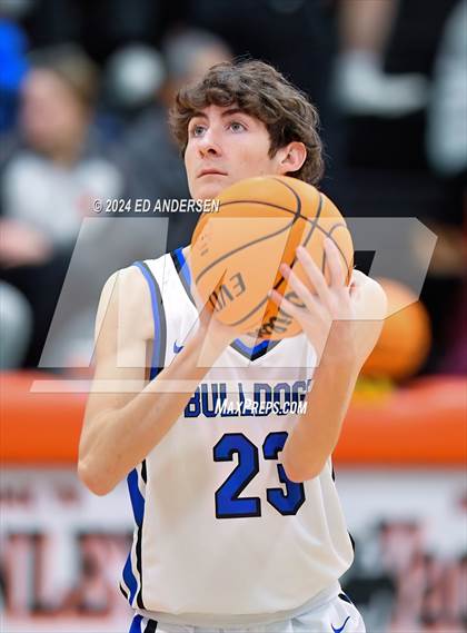 Thumbnail 1 in Smith Valley vs. Pyramid Lake (NIAA 1A West Championship) photogallery.