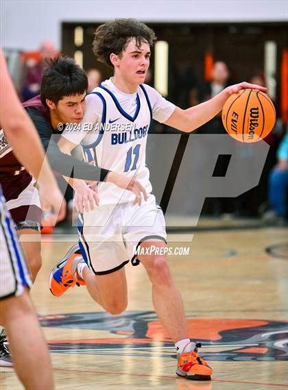 Thumbnail 3 in Smith Valley vs. Pyramid Lake (NIAA 1A West Championship) photogallery.