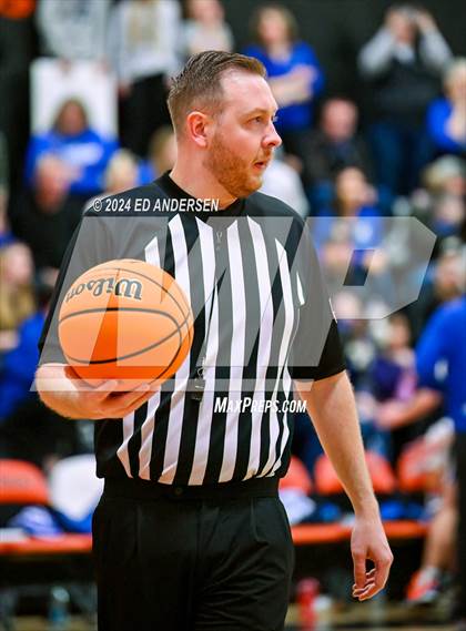 Thumbnail 2 in Smith Valley vs. Pyramid Lake (NIAA 1A West Championship) photogallery.