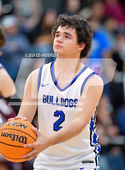 Thumbnail 2 in Smith Valley vs. Pyramid Lake (NIAA 1A West Championship) photogallery.