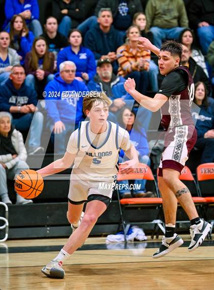 Thumbnail 2 in Smith Valley vs. Pyramid Lake (NIAA 1A West Championship) photogallery.