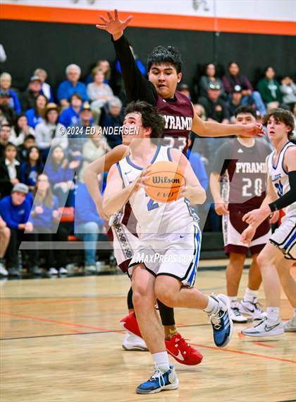 Thumbnail 3 in Smith Valley vs. Pyramid Lake (NIAA 1A West Championship) photogallery.