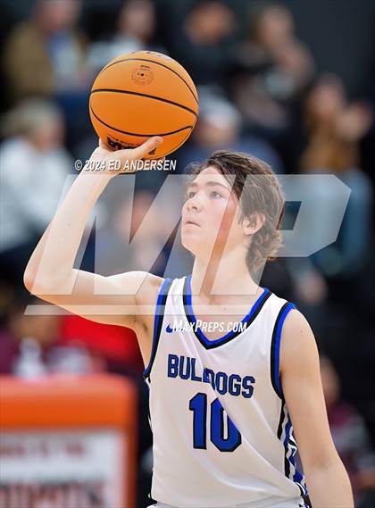 Thumbnail 3 in Smith Valley vs. Pyramid Lake (NIAA 1A West Championship) photogallery.