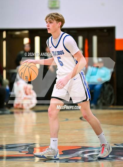 Thumbnail 2 in Smith Valley vs. Pyramid Lake (NIAA 1A West Championship) photogallery.