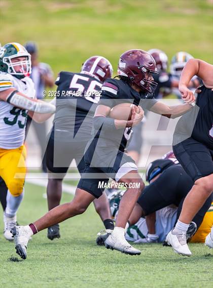 Thumbnail 3 in Heights vs. Stratford (UIL Football 6A D2 Bi-District) photogallery.