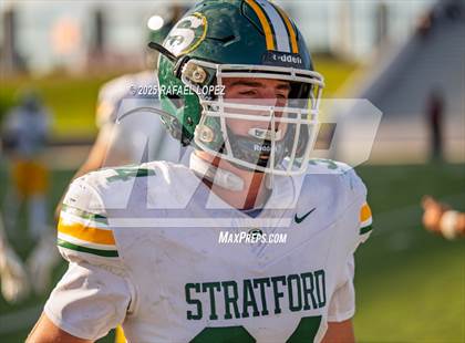 Thumbnail 2 in Heights vs. Stratford (UIL Football 6A D2 Bi-District) photogallery.